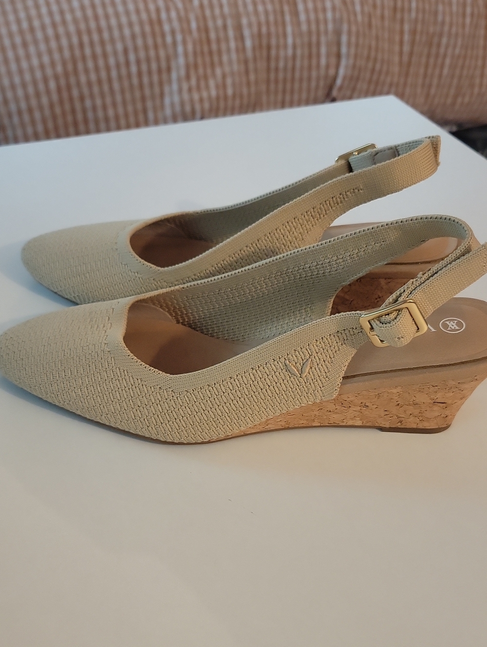 Vivaia Wedges